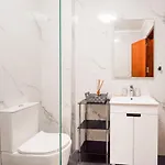 Guestready - With Balcony Apartament Machico (Madeira)