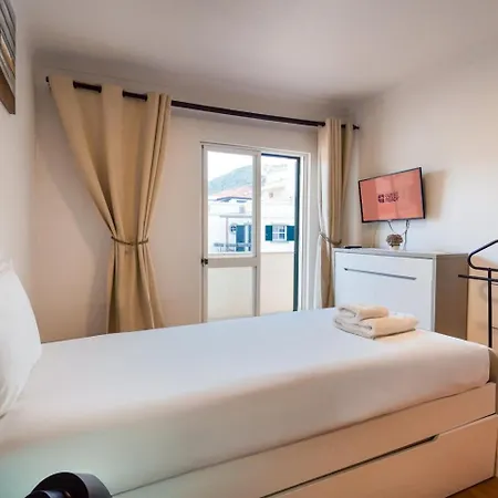 Guestready - With Balcony Machico (Madeira)