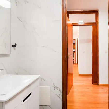 Guestready - With Balcony Appartement Machico (Madeira)