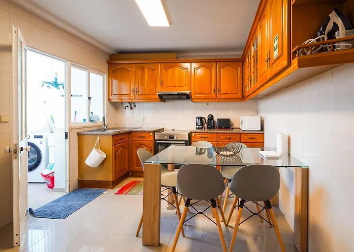 Guestready - With Balcony Machico (Madeira)