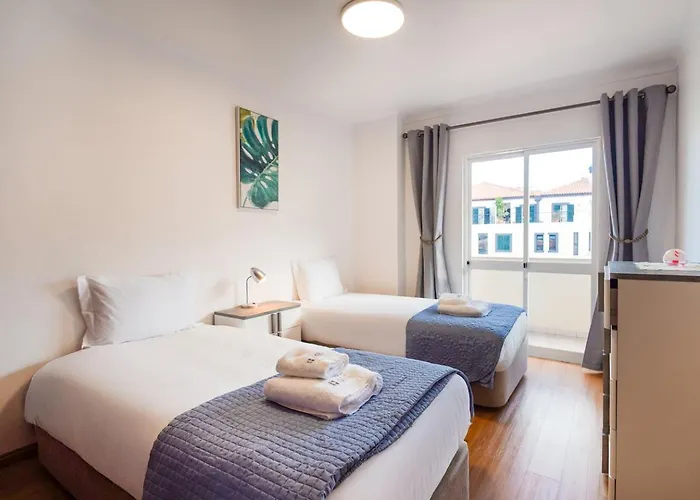 Guestready - With Balcony Appartement Machico (Madeira)